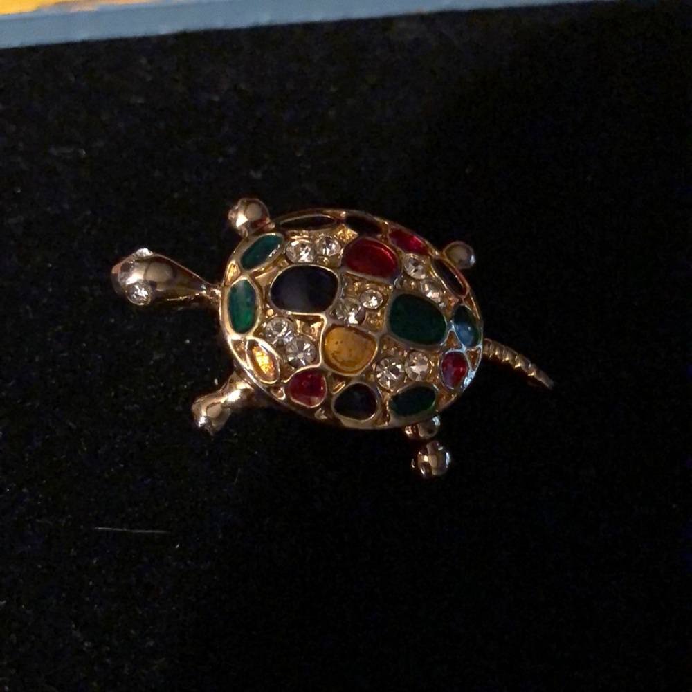 Sm goldtone multicolor turtle pin brooch